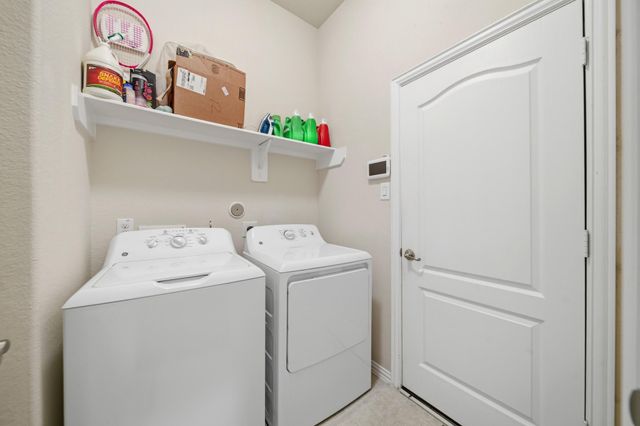 10418 Matterhorn Drive, Rosharon, TX 77583