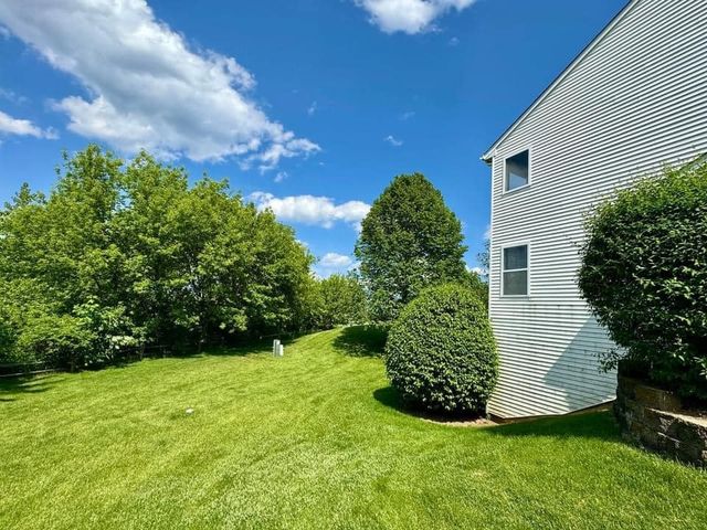 1437 Meadowsedge Lane 1437, Carpentersville, IL 60110
