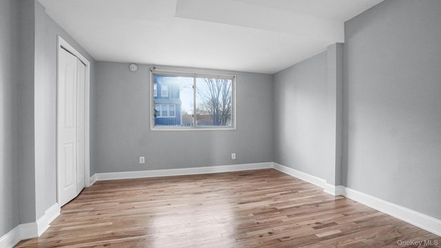 320 E 235th Street, Bronx, NY 10470