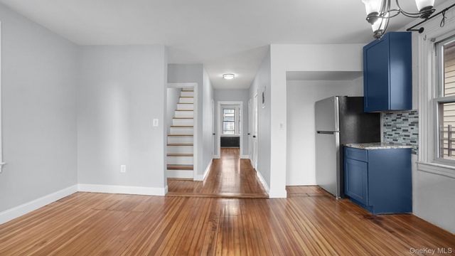 320 E 235th Street, Bronx, NY 10470