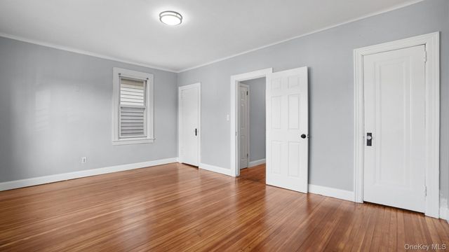 320 E 235th Street, Bronx, NY 10470