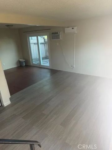 1245 W 10, Corona, CA 92882