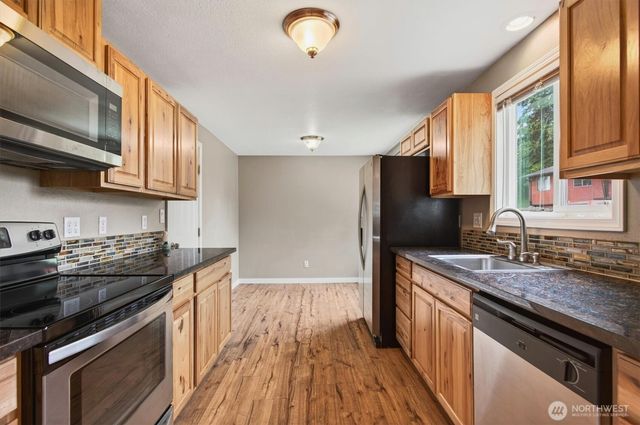 354 Carroll Road, Kelso, WA 98626