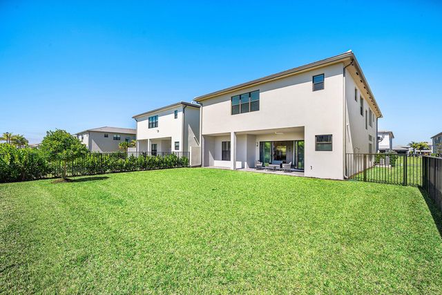 8260 Royal County Down Road, Boca Raton, FL 33434