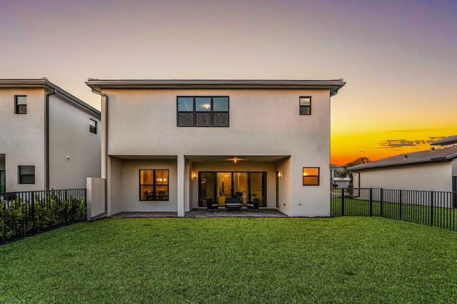 8260 Royal County Down Road, Boca Raton, FL 33434