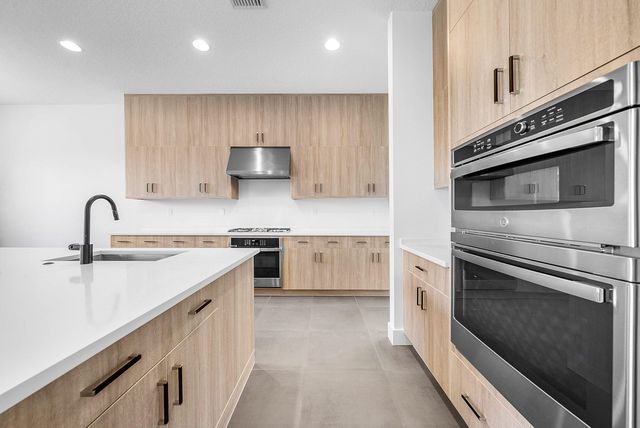 8260 Royal County Down Road, Boca Raton, FL 33434