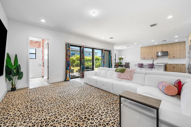 8260 Royal County Down Road, Boca Raton, FL 33434