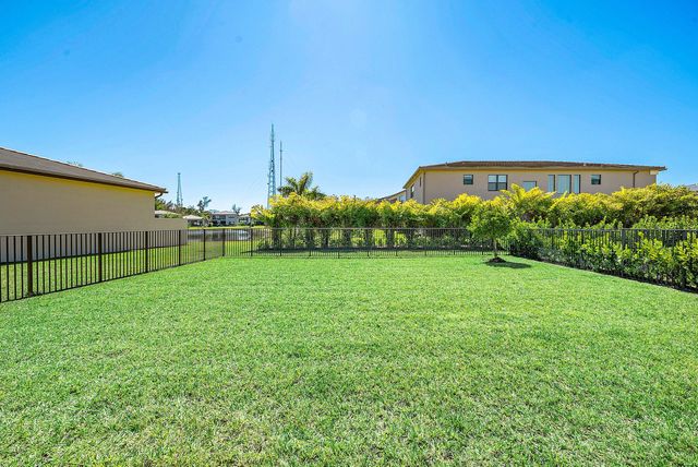 8260 Royal County Down Road, Boca Raton, FL 33434