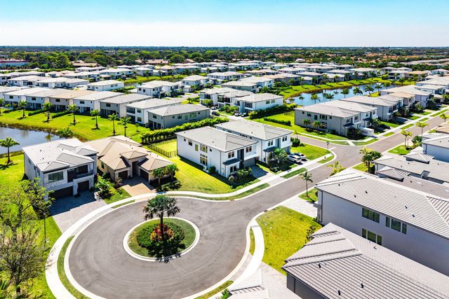 8260 Royal County Down Road, Boca Raton, FL 33434