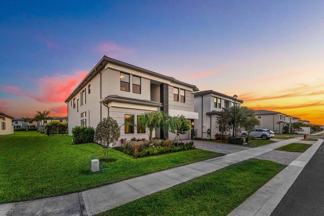 8260 Royal County Down Road, Boca Raton, FL 33434