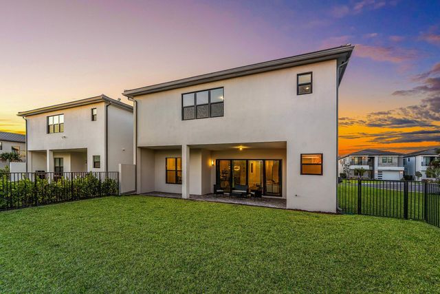 8260 Royal County Down Road, Boca Raton, FL 33434