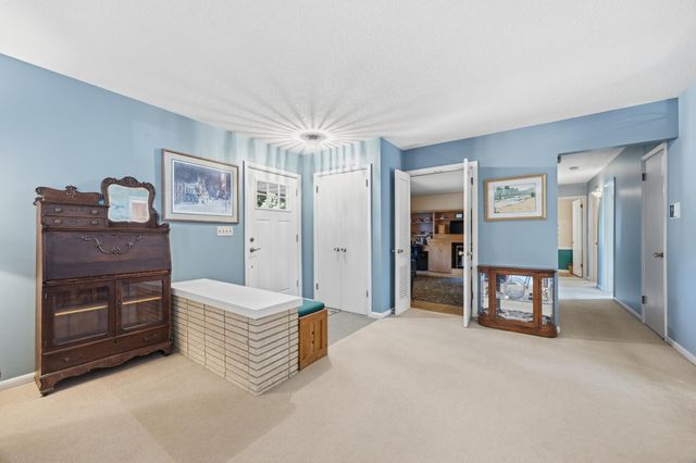 207 1st Avenue SE, New Prague, MN 56071