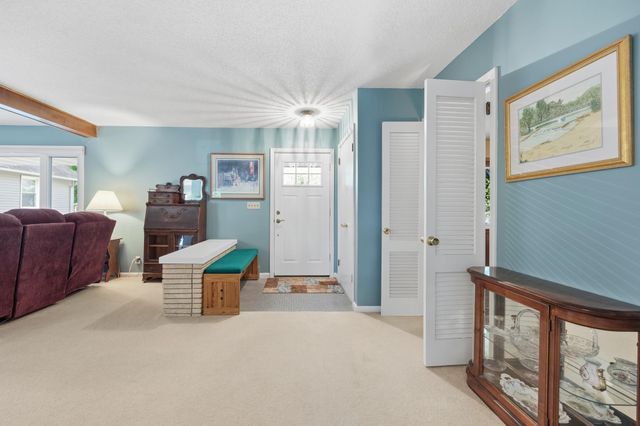 207 1st Avenue SE, New Prague, MN 56071