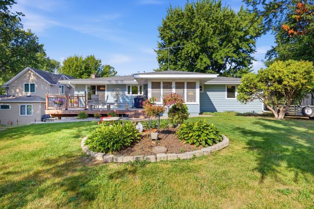 207 1st Avenue SE, New Prague, MN 56071