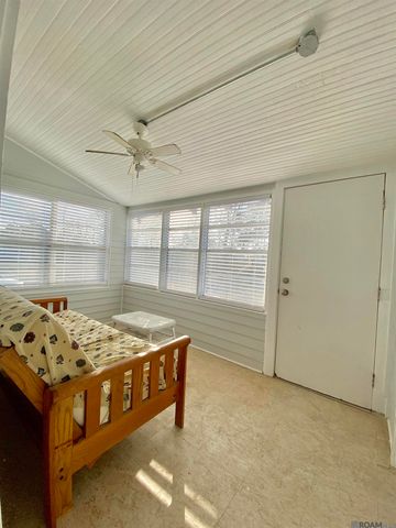 14039 Young Rd, Gonzales, LA 70737