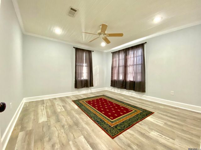 14039 Young Rd, Gonzales, LA 70737