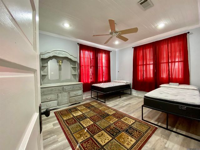 14039 Young Rd, Gonzales, LA 70737