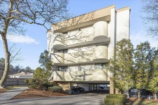 295 W. Wyoming Avenue 10C, Stoneham, MA 02180