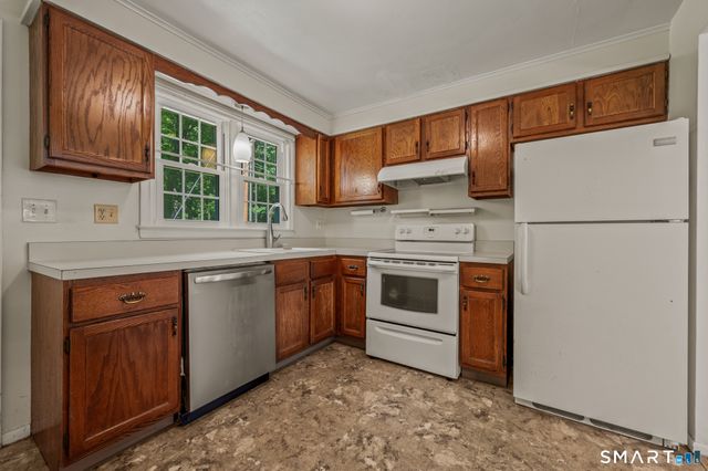 414 Robin Court 414, Cheshire, CT 06410