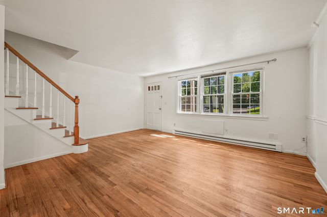 414 Robin Court 414, Cheshire, CT 06410
