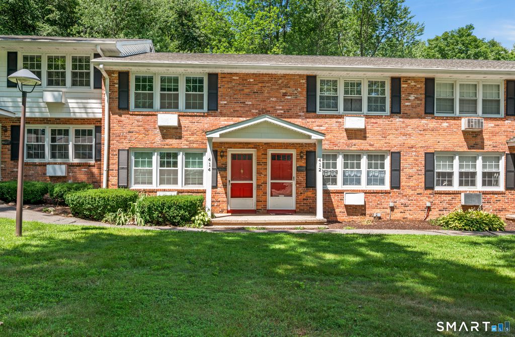 414 Robin Court 414, Cheshire, CT 06410