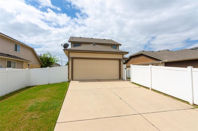 1804 Colorado Bend DR, Cedar Park, TX 78613