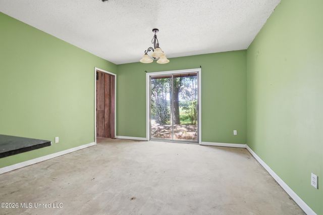 1432 Sioux Bayou Drive, Gautier, MS 39553