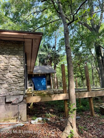 1432 Sioux Bayou Drive, Gautier, MS 39553
