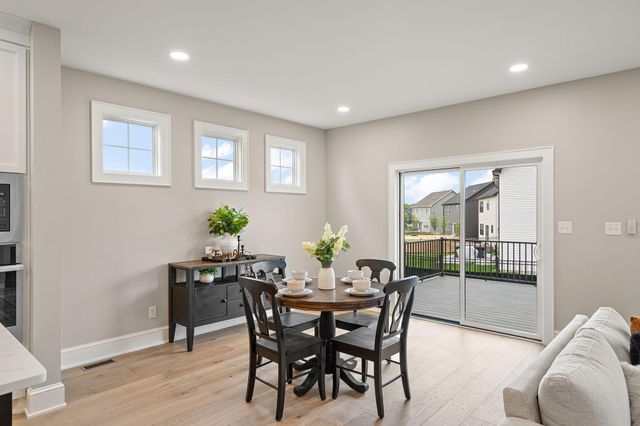 2230 Redwood Lane, Chesterton, IN 46304