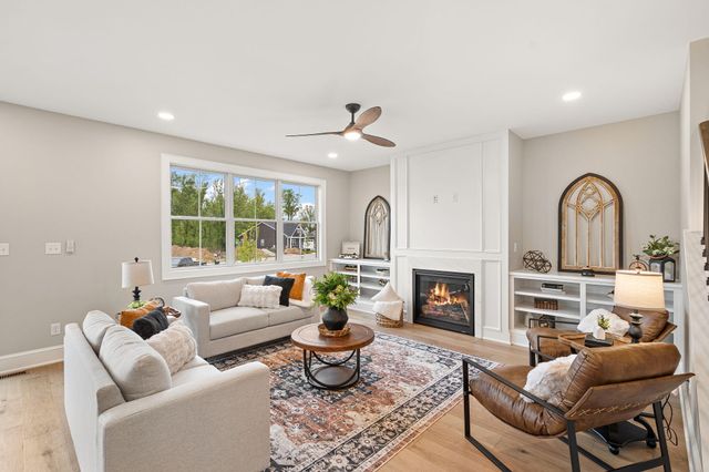 2230 Redwood Lane, Chesterton, IN 46304