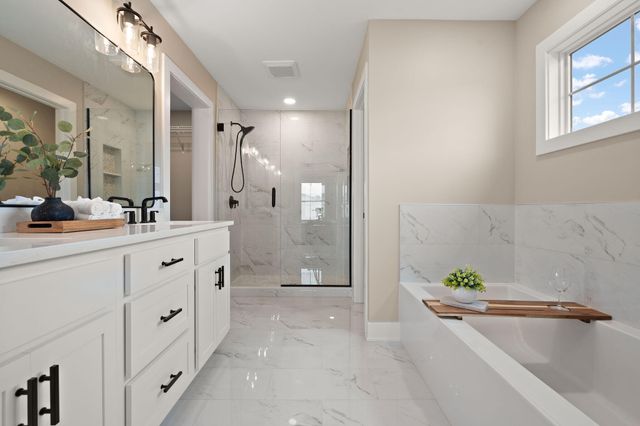 2230 Redwood Lane, Chesterton, IN 46304