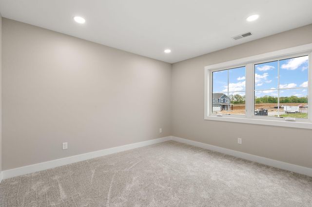 2230 Redwood Lane, Chesterton, IN 46304