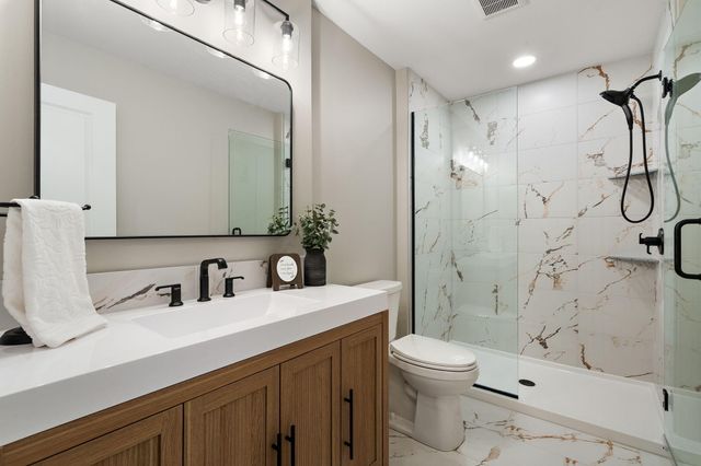 2230 Redwood Lane, Chesterton, IN 46304