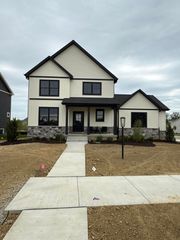 2230 Redwood Lane, Chesterton, IN 46304