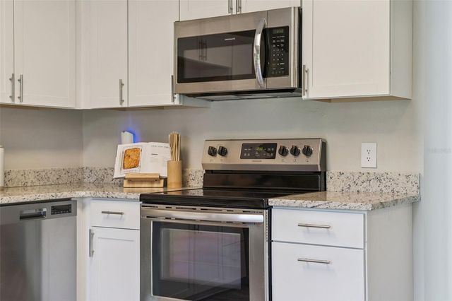 533 MADRIGAL COURT, Orlando, FL 32825