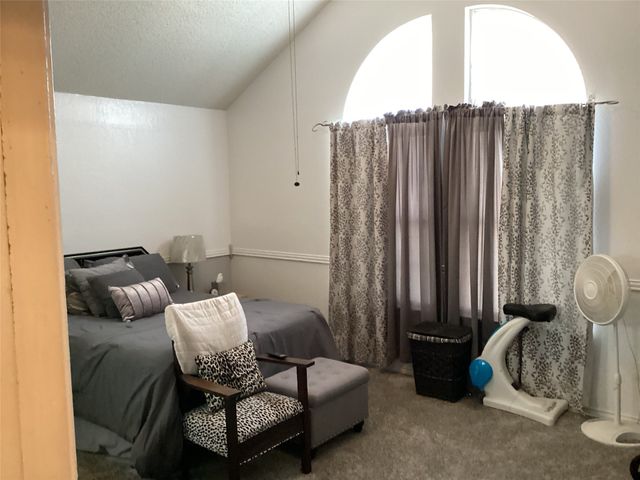 702 Rawlins Drive, Lancaster, TX 75146