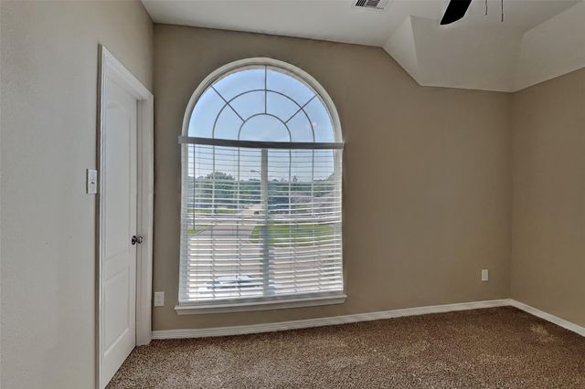 8000 N Tarrytown Crossing Drive, Conroe, TX 77304