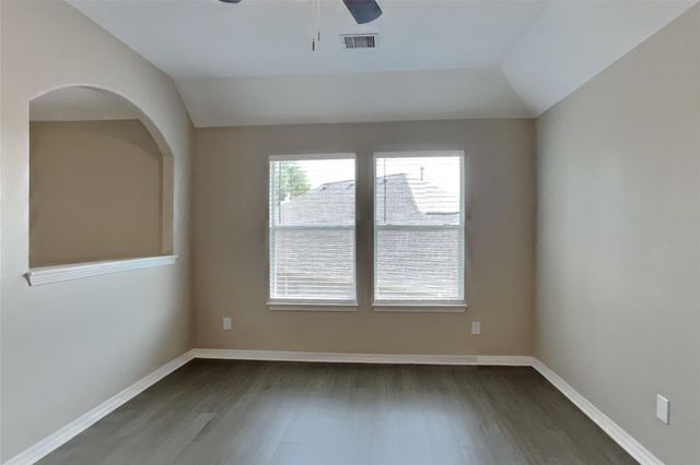 8000 N Tarrytown Crossing Drive, Conroe, TX 77304