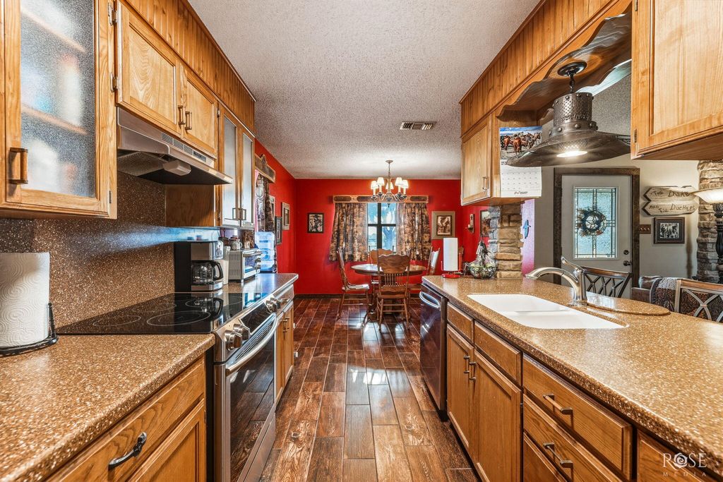 Image 11 of property listing at 5601 Mullins Crossing Road, Miles, TX 76861