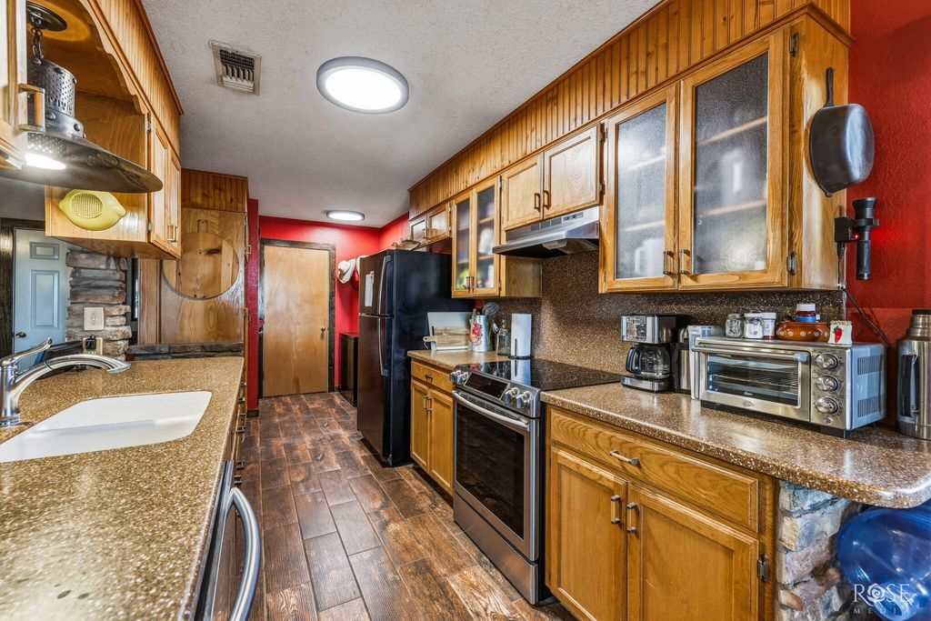 Image 12 of property listing at 5601 Mullins Crossing Road, Miles, TX 76861