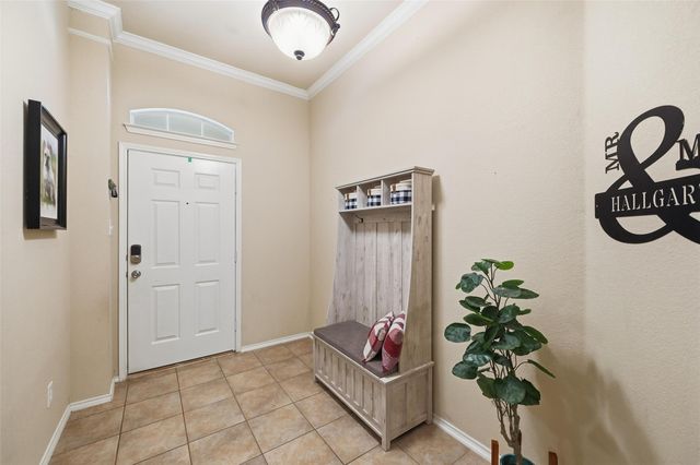 5633 Broken Gap Drive, Fort Worth, TX 76179