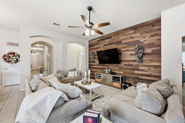 5633 Broken Gap Drive, Fort Worth, TX 76179