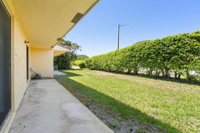 6731 Bridlewood Court, Boca Raton, FL 33433