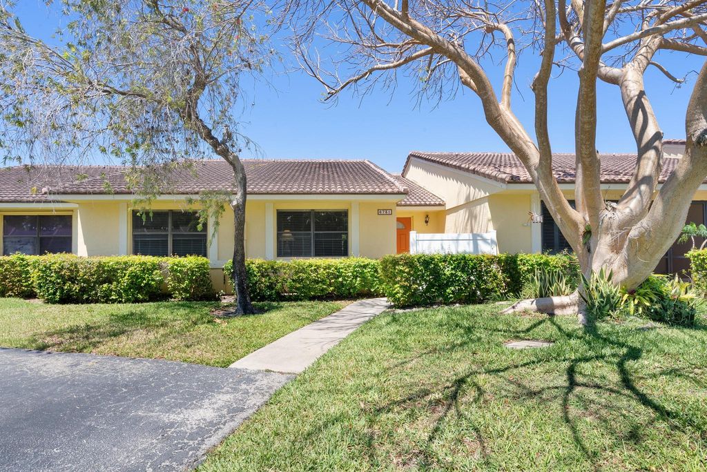 6731 Bridlewood Court, Boca Raton, FL 33433