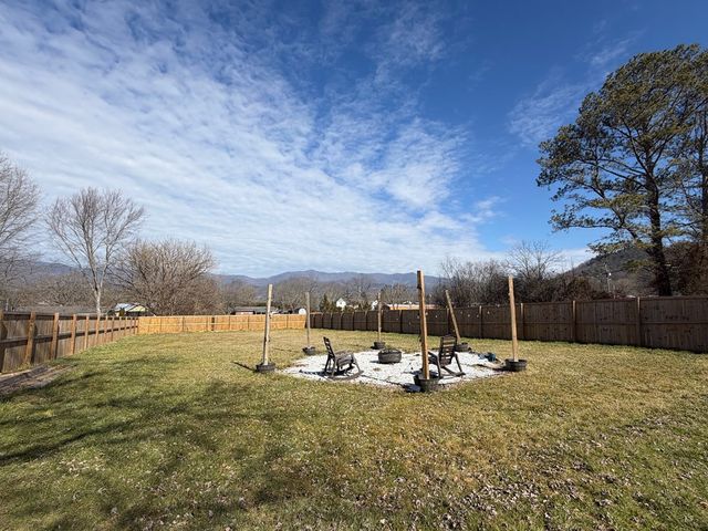 93 Collette Street, Andrews, NC 28901