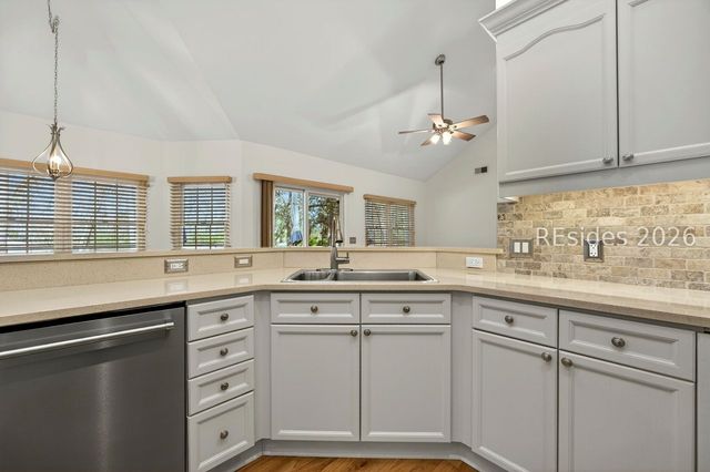 245 Fort Howell Dr, Hilton Head Island, SC 29926