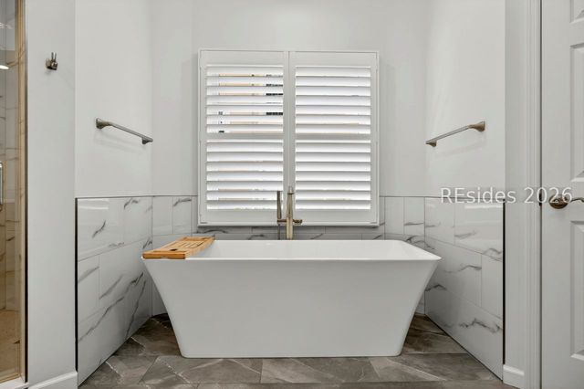 245 Fort Howell Dr, Hilton Head Island, SC 29926