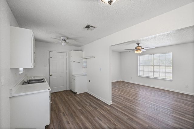 500 Hwy 22, Meridian, TX 76665