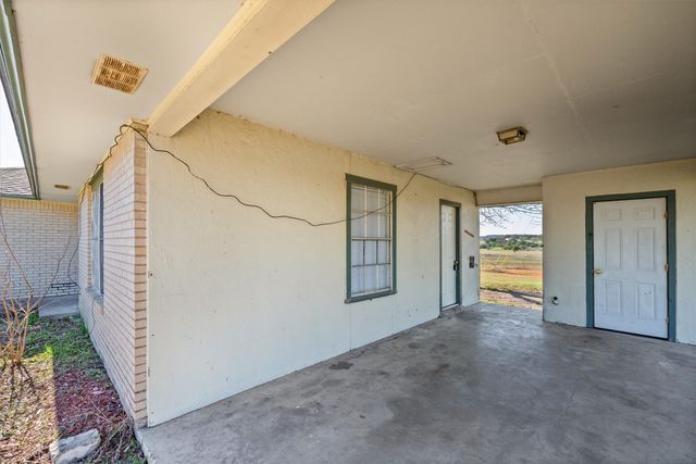 500 Hwy 22, Meridian, TX 76665