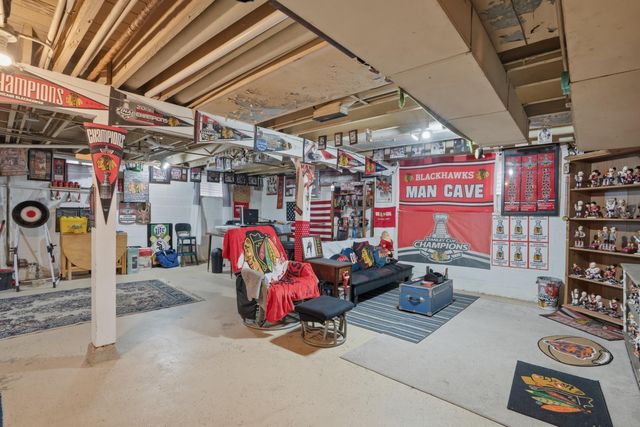 7623 Monroe Avenue, Hammond, IN 46324